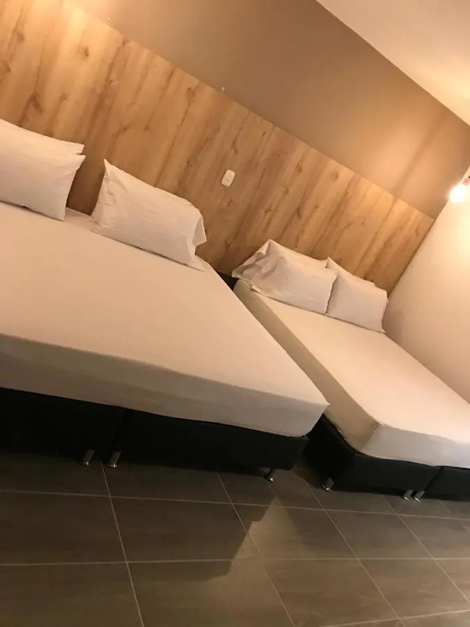 Hotel Casa Mayor La 70 Медельин