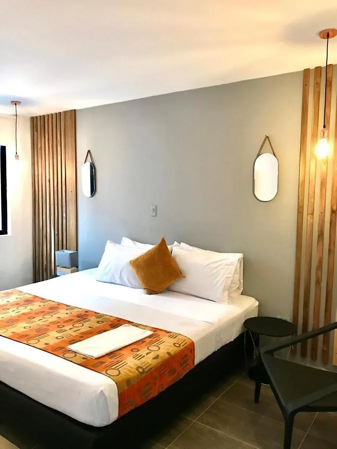 Hotel Casa Mayor La 70 Medellin